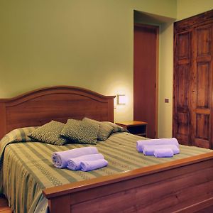 Camera con letto king size